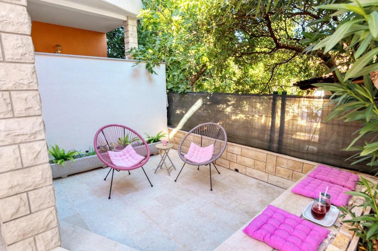 Orhideja Apartment With Private Backyard Premantura Εξωτερικό φωτογραφία